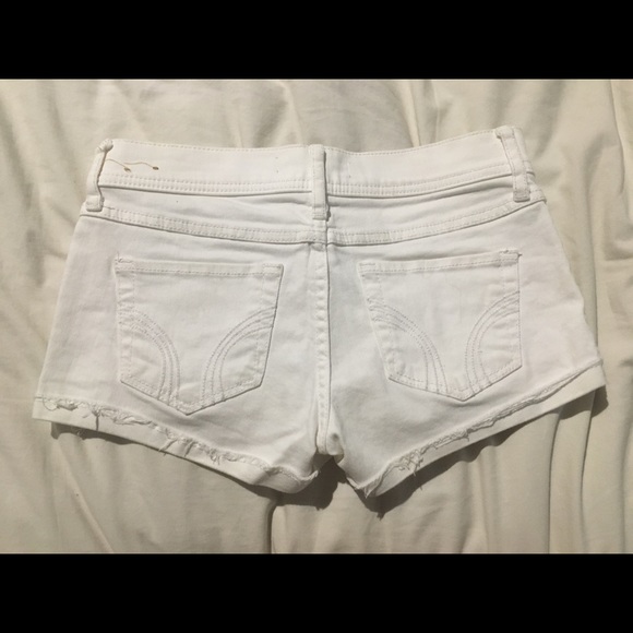 Hollister White Shorts | Size 0 - Picture 2 of 4